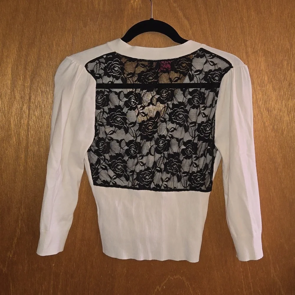 Cardigan - Picture 2 of 2